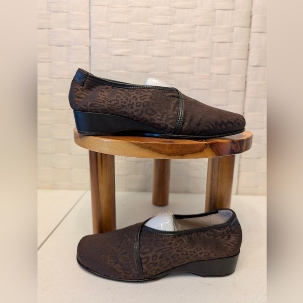 Taryn Rose‎ Brown Leopard Print Jacquard Low Wedge Shoes Made in Italy EU 36.5